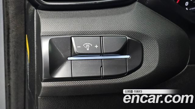 Hyundai Veloster 2019 — photo 25