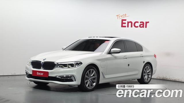 BMW 5-Series 2020 — photo 1
