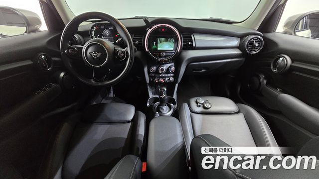 Mini Cooper 2021 — photo 10