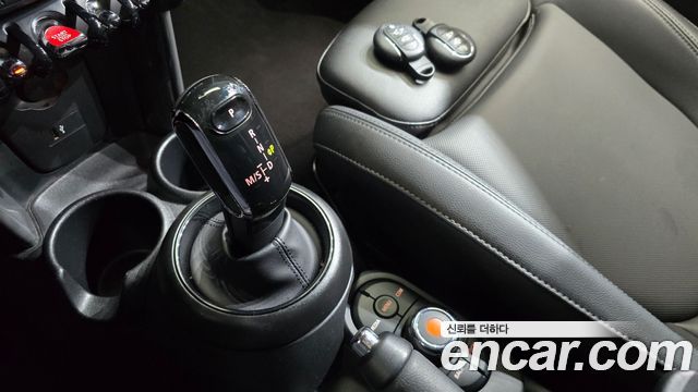 Mini Cooper 2021 — photo 12