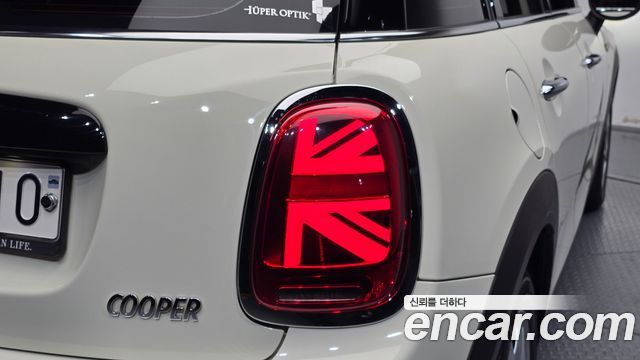 Mini Cooper 2021 — photo 9
