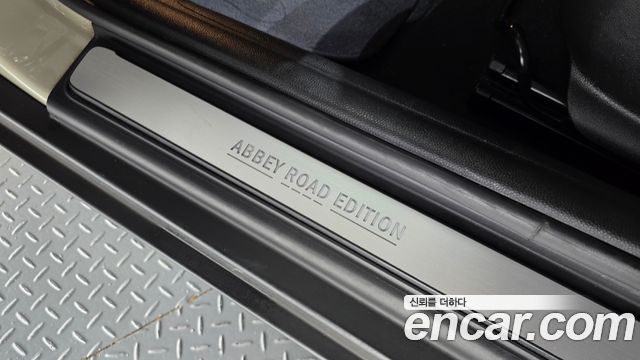Mini Cooper 2021 — photo 28