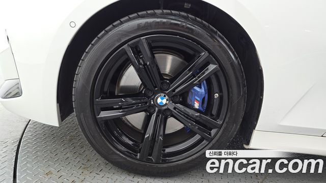 BMW 3-Series 2024 — photo 5