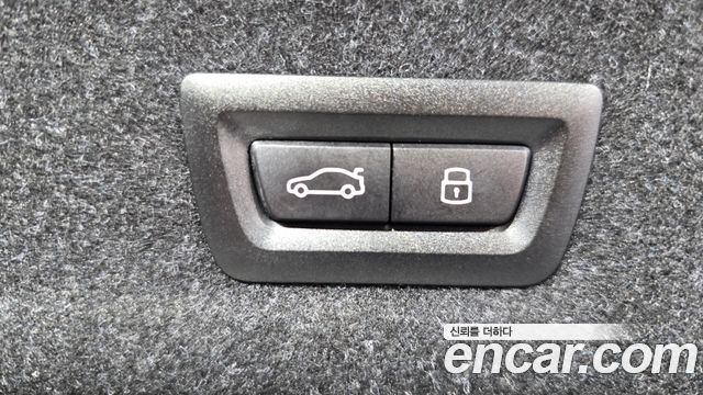 BMW 3-Series 2024 — photo 23