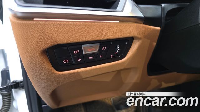 BMW 3-Series 2024 — photo 26