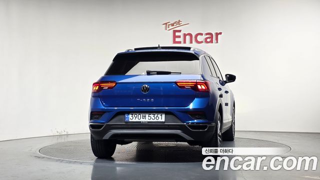 Volkswagen T-Roc 2021 — photo 4