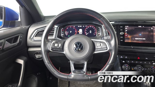 Volkswagen T-Roc 2021 — photo 19