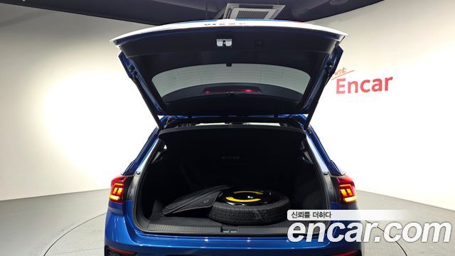 Volkswagen T-Roc 2021 — photo 25