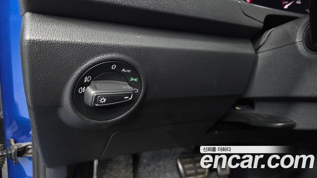 Volkswagen T-Roc 2021 — photo 27