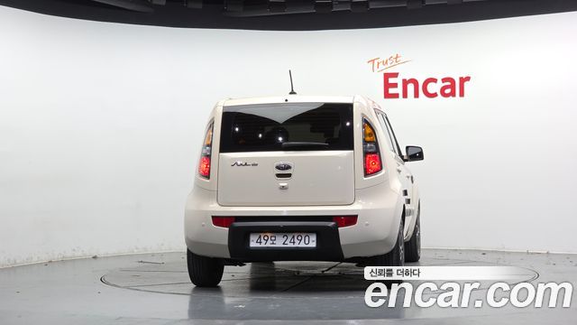Kia Soul 2011 — photo 4