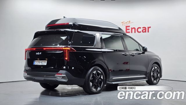 Kia Canival 2025 — photo 2