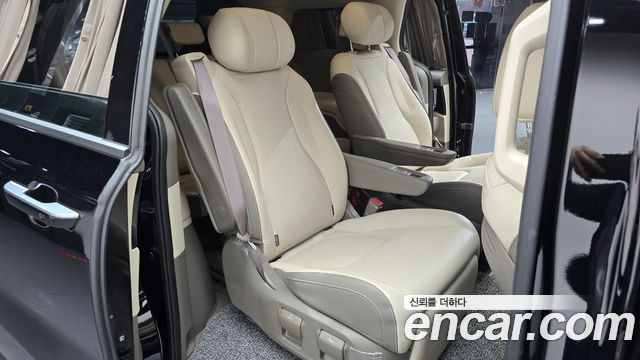 Kia Canival 2025 — photo 17