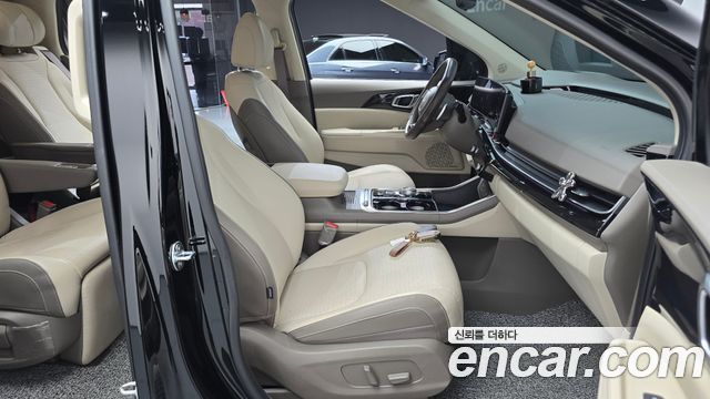Kia Canival 2025 — photo 16