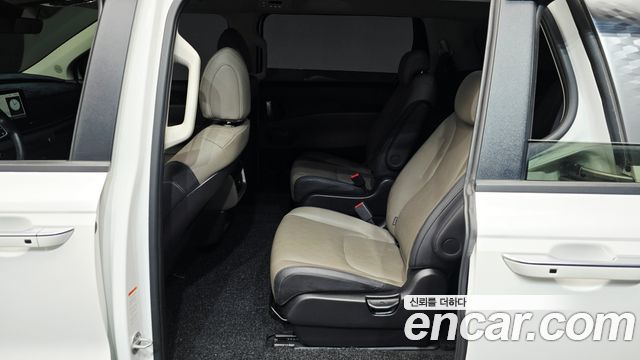 Kia Canival 2024 — photo 11