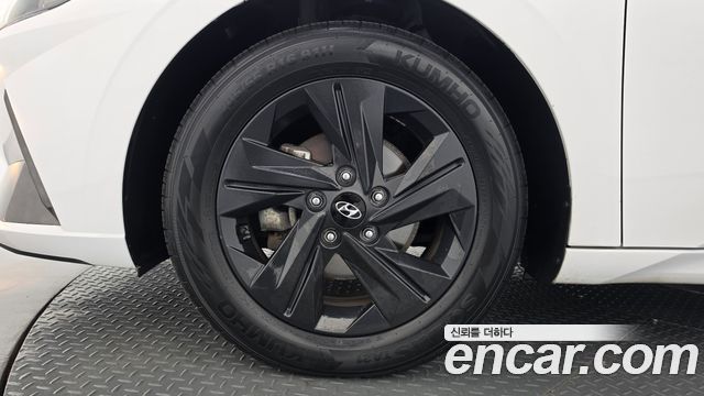 Hyundai AVANTE 2023 — photo 5