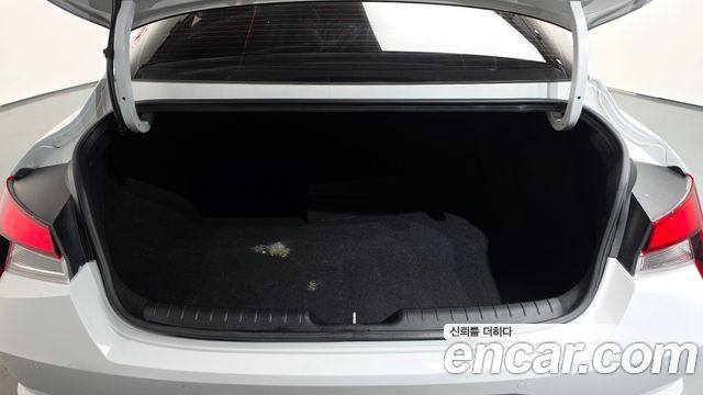 Hyundai AVANTE 2023 — photo 21