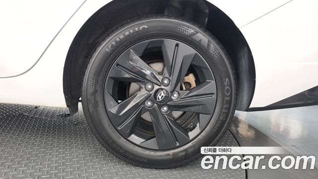 Hyundai AVANTE 2023 — photo 7
