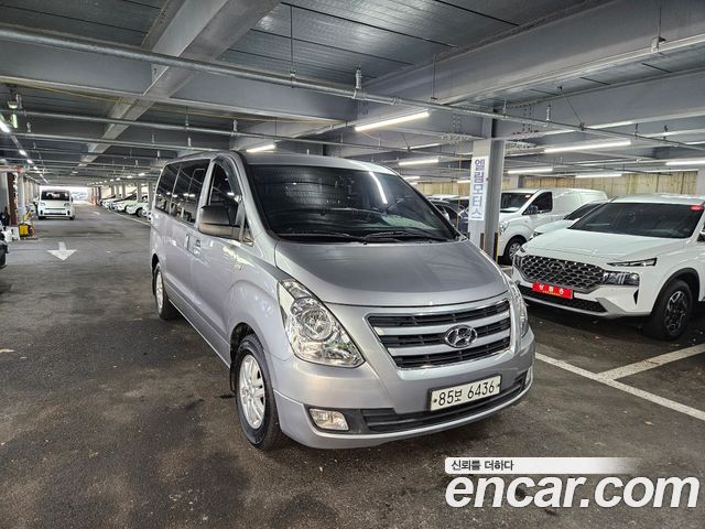Hyundai Starex 2017 — photo 2