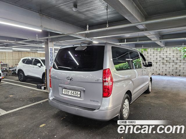 Hyundai Starex 2017 — photo 3