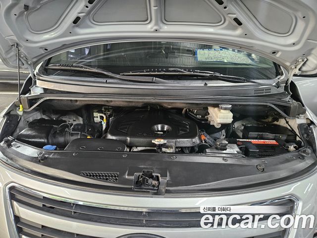 Hyundai Starex 2017 — photo 5