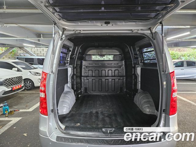 Hyundai Starex 2017 — photo 6