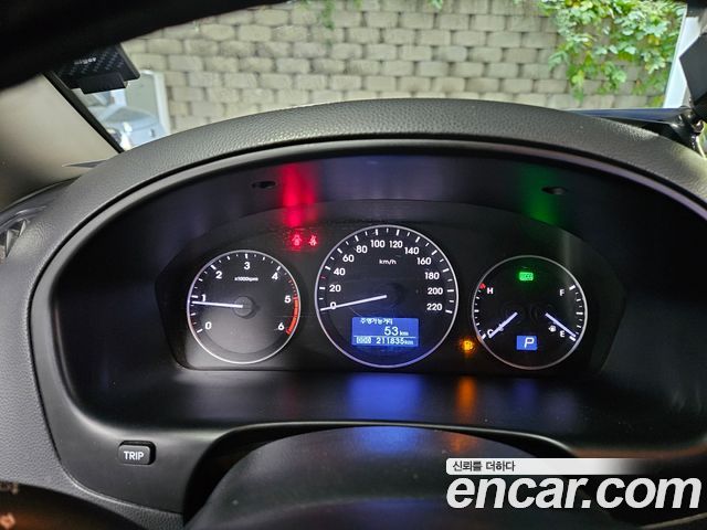 Hyundai Starex 2017 — photo 9