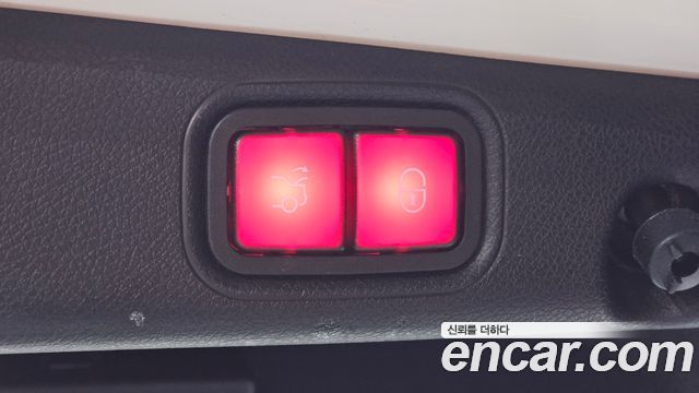 Mercedes-Benz E-Class 2021 — photo 36