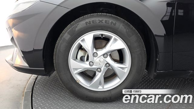 Hyundai AVANTE 2021 — photo 5