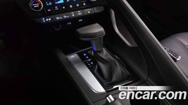 Hyundai AVANTE 2021 — photo 12