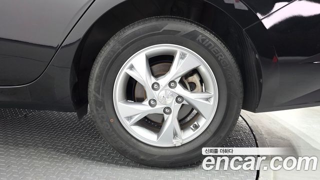 Hyundai AVANTE 2021 — photo 7