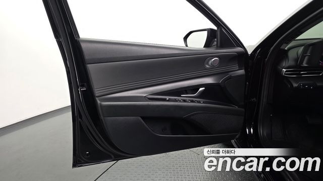 Hyundai AVANTE 2021 — photo 14