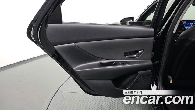 Hyundai AVANTE 2021 — photo 15