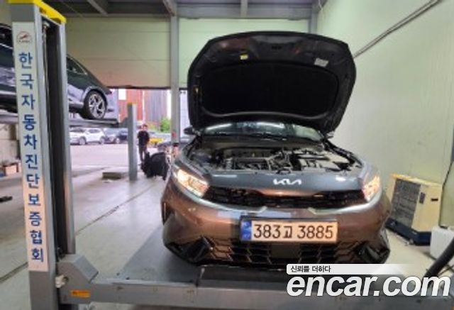 Kia K3 2024 — photo 1