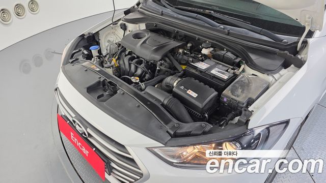 Hyundai AVANTE 2018 — photo 6