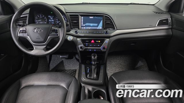Hyundai AVANTE 2018 — photo 7
