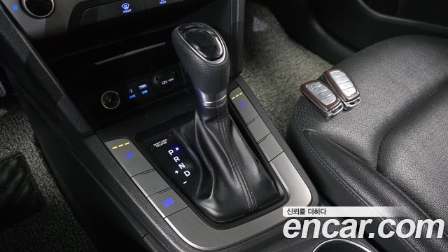 Hyundai AVANTE 2018 — photo 9