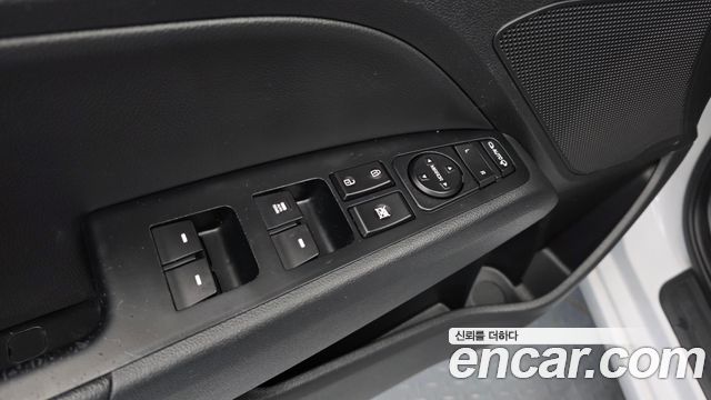 Hyundai AVANTE 2018 — photo 18