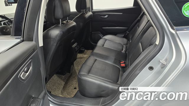 Renault Korea SM6 2016 — photo 17