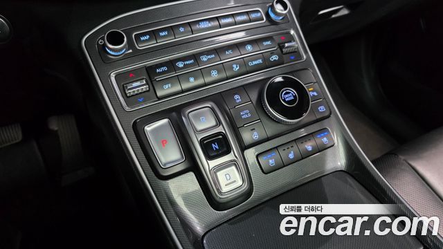 Hyundai Santafe 2021 — photo 12