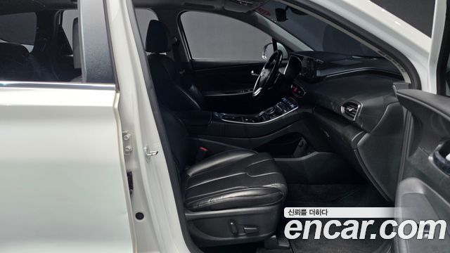 Hyundai Santafe 2021 — photo 17