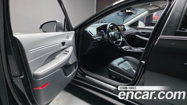 Hyundai Sonata 2022 — photo 10