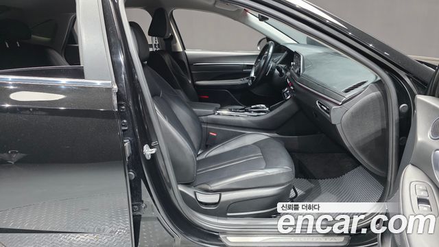Hyundai Sonata 2022 — photo 11