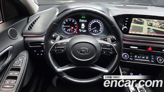 Hyundai Sonata 2022 — photo 13