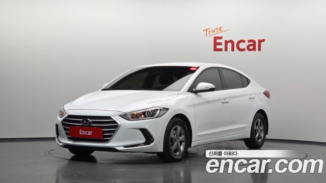 Hyundai AVANTE 2017 — photo 1