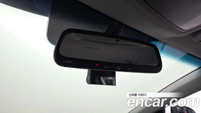 Hyundai AVANTE 2017 — photo 19