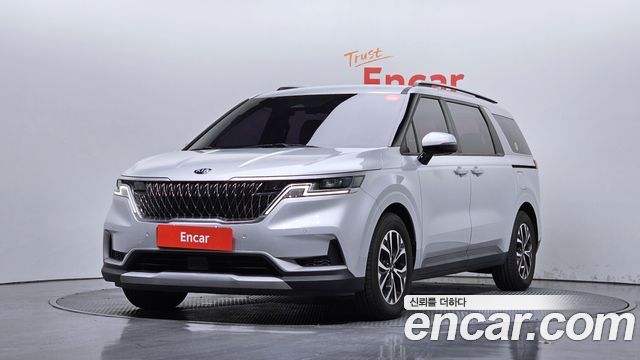Kia Canival 2021 — photo 1
