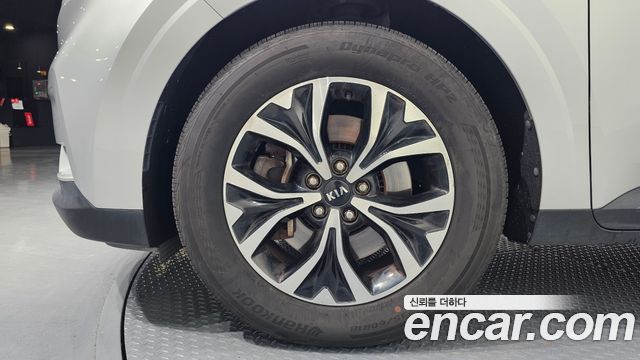 Kia Canival 2021 — photo 5