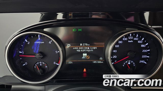 Kia Canival 2021 — photo 8