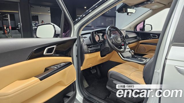 Kia Canival 2021 — photo 10