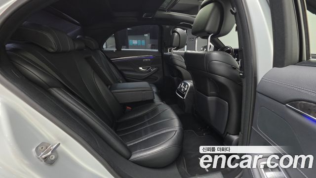 Mercedes-Benz S-Class 2020 — photo 12